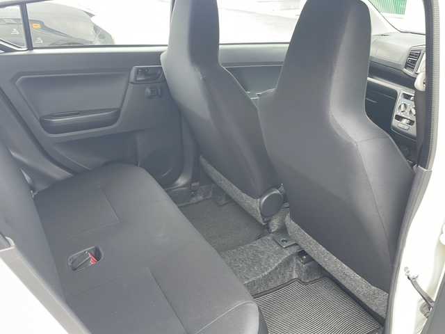 ダイハツ ミラ イース L SAⅢ 神奈川県 2021(令3)年 2.2万km ホワイト 純正SDナビ/CD/DVD/USB/ETC　/Bluetooth接続/パーキングアシスト　/トラクションコントロール　/ABS /横滑り防止装置　/レーンキープアシスト　/衝突被害軽減システム/ドアバイザー/純正フロアマット/オートライト
