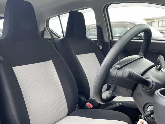 ダイハツ ミラ イース L SAⅢ 神奈川県 2021(令3)年 2.2万km ホワイト 純正SDナビ/CD/DVD/USB/ETC　/Bluetooth接続/パーキングアシスト　/トラクションコントロール　/ABS /横滑り防止装置　/レーンキープアシスト　/衝突被害軽減システム/ドアバイザー/純正フロアマット/オートライト