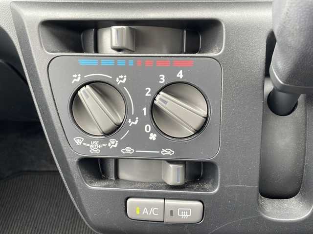 ダイハツ ミラ イース L SAⅢ 神奈川県 2021(令3)年 2.2万km ホワイト 純正SDナビ/CD/DVD/USB/ETC　/Bluetooth接続/パーキングアシスト　/トラクションコントロール　/ABS /横滑り防止装置　/レーンキープアシスト　/衝突被害軽減システム/ドアバイザー/純正フロアマット/オートライト