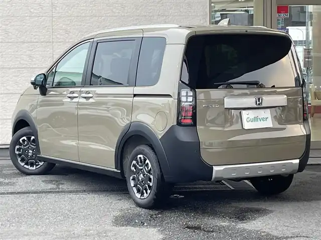ホンダ フリード クロスター 兵庫県 2025(令7)年 0.1万km未満 ベージュ 登録済未使用車/両側パワースライドドア/衝突軽減ブレーキ/コーナーセンサー/ブラインドスポットモニター/ハーフレザーシート/前席シートヒーター/電動パーキングブレーキ/オートホールド/ステアリングリモコン/革巻きステアリング/スマートキー/スペアキー/純正アルミ15インチ