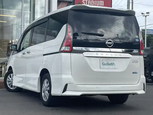 日産 セレナ ハイウェイスター Vセレクション 道央・札幌 2018(平30)年 8.9万km ブリリアントホワイトパール ・４WD/・ワンオーナー/・衝突軽減ブレーキ/・純正ナビ/　CD＆DVD＆BT＆TV/・全方位カメラ/・バックカメラ/・フロントカメラ/・サイドカメラ/・両側パワースライドドア/・コーナーセンサー/・レーンキープアシスト/・パーキングアシスト/・プロパイロット/・デジタルインナーミラー/・アイドリングストップ/・プッシュスタート/・スマートキー/・オートエアコン/・オートライト/・ステアリングスイッチ/・純正フロアマット/・ドアバイザー/・ウィンカーミラー/・フォグライト/・LEDヘッドライト