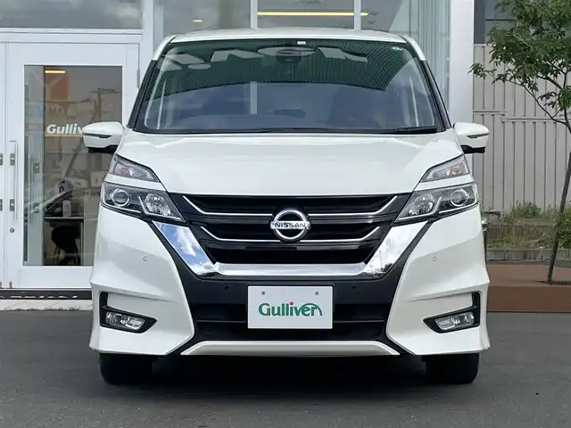 日産 セレナ ハイウェイスター Vセレクション 道央・札幌 2018(平30)年 8.9万km ブリリアントホワイトパール ・４WD/・ワンオーナー/・衝突軽減ブレーキ/・純正ナビ/　CD＆DVD＆BT＆TV/・全方位カメラ/・バックカメラ/・フロントカメラ/・サイドカメラ/・両側パワースライドドア/・コーナーセンサー/・レーンキープアシスト/・パーキングアシスト/・プロパイロット/・デジタルインナーミラー/・アイドリングストップ/・プッシュスタート/・スマートキー/・オートエアコン/・オートライト/・ステアリングスイッチ/・純正フロアマット/・ドアバイザー/・ウィンカーミラー/・フォグライト/・LEDヘッドライト