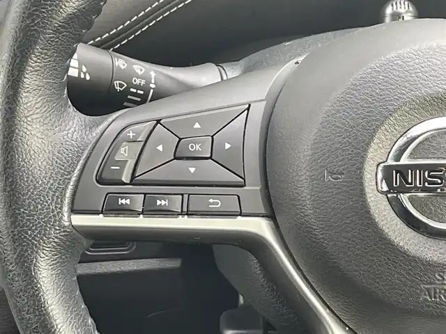 日産 セレナ ハイウェイスター Vセレクション 道央・札幌 2018(平30)年 8.9万km ブリリアントホワイトパール ・４WD/・ワンオーナー/・衝突軽減ブレーキ/・純正ナビ/　CD＆DVD＆BT＆TV/・全方位カメラ/・バックカメラ/・フロントカメラ/・サイドカメラ/・両側パワースライドドア/・コーナーセンサー/・レーンキープアシスト/・パーキングアシスト/・プロパイロット/・デジタルインナーミラー/・アイドリングストップ/・プッシュスタート/・スマートキー/・オートエアコン/・オートライト/・ステアリングスイッチ/・純正フロアマット/・ドアバイザー/・ウィンカーミラー/・フォグライト/・LEDヘッドライト