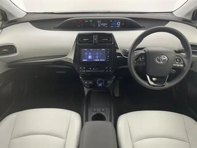 トヨタ プリウス S ツーリングセレクション 福井県 2020(令2)年 7.1万km グレーメタリック 純正ナビゲーション/型式：NSZT-W68T/【AM/FM/CD/DVD/Bluetooth/フルセグTV】/バックカメラ/ETC/トヨタセーフティセンス/・クルーズコントロール/・衝突軽減ブレーキ/プッシュスタート/スマートキー/スペアキー/オートライト/LEDヘッドライド