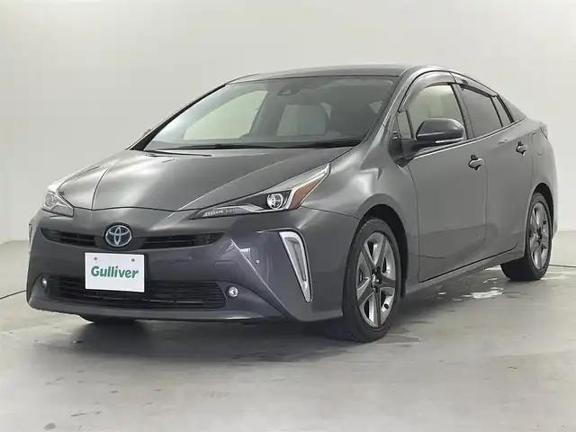 トヨタ プリウス S ツーリングセレクション 福井県 2020(令2)年 7.1万km グレーメタリック 純正ナビゲーション/型式：NSZT-W68T/【AM/FM/CD/DVD/Bluetooth/フルセグTV】/バックカメラ/ETC/トヨタセーフティセンス/・クルーズコントロール/・衝突軽減ブレーキ/プッシュスタート/スマートキー/スペアキー/オートライト/LEDヘッドライド