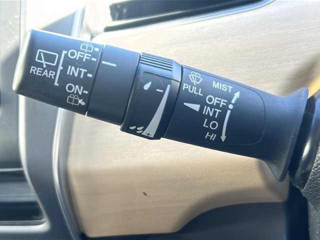 ホンダ フリード G ホンダセンシング 沖縄県 2018(平30)年 7.9万km ブルーホライゾンM エンジンスタートボタン　/パワーステアリング　/パワーウインドウ　/アイドリングストップ　/スマートキー　/スペアキー１本　/ＥＴＣ　/ＣＤ　/ＤＶＤ　/フルセグＴＶ　/ドライブレコーダー　/ＬＥＤヘッドライト