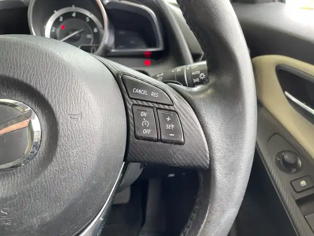 マツダ デミオ XD ツーリング Lパッケージ 愛知県 2015(平27)年 5.5万km スノーフレイクホワイトパールマイカ ・純正７インチナビ/＜フルセグTV＞ /・バックカメラ/・クルーズコントロール/・パドルシフト/・ETC/・HUD/・BSM/・i-stop/・横滑り防止装置/・衝突被害軽減システム/・ABS/・ステアリングスイッチ/・スマートキー/・プッシュスタート/・ハーフレザーシート/・SRSエアバッグ（運転席/助手席/サイド）/・LEDヘッドランプ