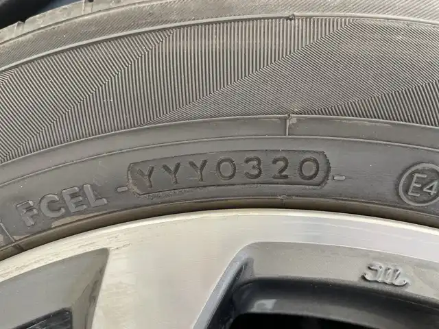マツダ デミオ XD ツーリング Lパッケージ 愛知県 2015(平27)年 5.5万km スノーフレイクホワイトパールマイカ ・純正７インチナビ/＜フルセグTV＞ /・バックカメラ/・クルーズコントロール/・パドルシフト/・ETC/・HUD/・BSM/・i-stop/・横滑り防止装置/・衝突被害軽減システム/・ABS/・ステアリングスイッチ/・スマートキー/・プッシュスタート/・ハーフレザーシート/・SRSエアバッグ（運転席/助手席/サイド）/・LEDヘッドランプ