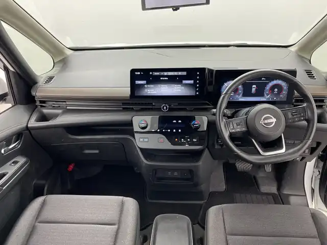 日産 セレナ e－パワー ハイウェイスター V 群馬県 2024(令6)年 3万km プリズムホワイト 純正１２．３型コネクトナビ　ＥＴＣ２．０　社外後席モニター　スマートルームミラー　プロパイロット　アラウンドビューモニター　両側パワースライドドア　純正アルミホイール　フルセグＴＶ　スマートキー　禁煙