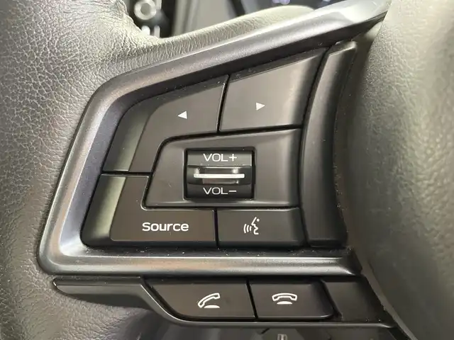 スバル レヴォーグ 1．8GT EX 鹿児島県 2021(令3)年 8.5万km シルバー 4WD/純正ナビ/(BT/AM/FM/フルセグTV)/アイサイト/ワンオーナー/全フルオートパワーウィンドウ/オートマチックハイビーム/バックカメラ/サイドカメラ/前後コーナーセンサー/前席シートヒーター/運転席パワーシート/ブラインドスポットモニター/アイドリングストップ/ビルトインETC/パドルシフト/純正LEDヘッドライト/純正フロアマット/4WD/保証書/取扱説明書