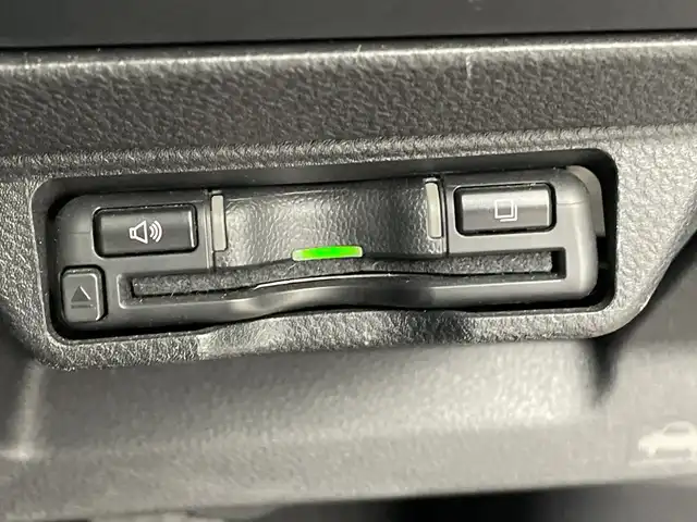 スバル レヴォーグ 1．8GT EX 鹿児島県 2021(令3)年 8.5万km シルバー 4WD/純正ナビ/(BT/AM/FM/フルセグTV)/アイサイト/ワンオーナー/全フルオートパワーウィンドウ/オートマチックハイビーム/バックカメラ/サイドカメラ/前後コーナーセンサー/前席シートヒーター/運転席パワーシート/ブラインドスポットモニター/アイドリングストップ/ビルトインETC/パドルシフト/純正LEDヘッドライト/純正フロアマット/4WD/保証書/取扱説明書