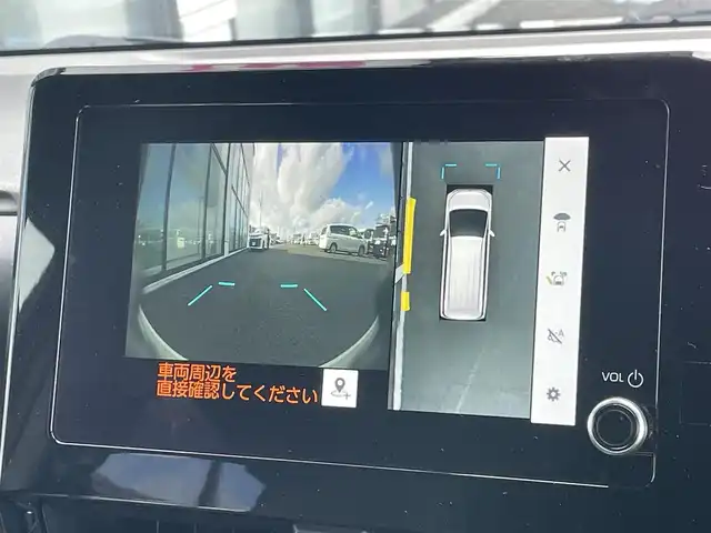 トヨタ ヴォクシー S－Z 道央・札幌 2023(令5)年 5.6万km アティチュードブラックマイカ ４WD/寒冷地仕様/純正ディスプレイオーディオ（ナビ機能付き）/AM/FM/BT/トヨタセーフティセンス/プリクラッシュセーフティ/横滑り防止装置/レーダークルーズコントロール/レーンキープアシスト/パーキングアシスト/クリアランスソナー/ブラインドスポットモニター/PDA/RCTA/RCD/PKSB/SEA/RSA/AdvancedDrive/LCA/FCTA/パノラミックビューモニター/ビルトインETC/ドライブレコーダー/ECOMODE/ワイパーデアイサー/両側パワースライドドア/パワーバックドア/前席/２列目シートヒーター/ハーフレザーシート/革巻きステアリング/ステアリングリモコン/ハンドルヒーター/電動パーキング/ブレーキホールド/MTモード付AT/プッシュスタート/スマートキー/LEDヘッドライト/オートライト/オートハイビーム/電動格納ミラー/ウィンカーミラー/フロアマット/レンタカー登録