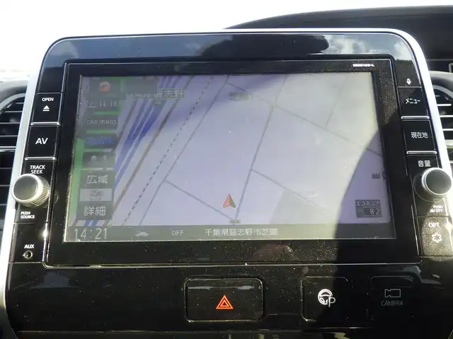 日産 セレナ ハイウェイスター 千葉県 2017(平29)年 6.4万km ブリリアントホワイトパール エマージェンシーブレーキ/プロパイロット/インテリジェントクルーズコントロール/ハンズフリー両側パワースライドドア/純正SDナビ/地デジTV/【BD/DVD/CD再生機能　Bluetooth接続】/アラウンドビューモニター/フリップダウンモニター/ドライブレコーダー/革巻きステアリング/ステアリングスイッチ/ETC/LEDヘッドライト/フォグライト/ウインカーミラー/コーナーセンサー/純正16インチアルミホイル/サイド/カーテンエアバッグ/インテリジェントキー