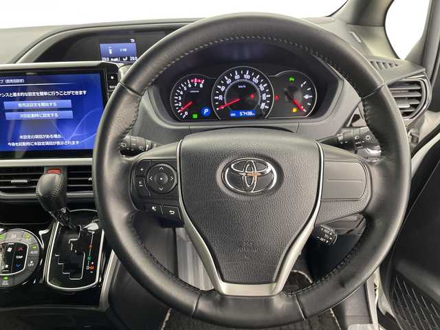 トヨタ ヴォクシー ZS 煌Ⅱ 愛知県 2020(令2)年 5.8万km ホワイトパールクリスタルシャイン トヨタセーフティセンス/ALPINE11型ナビ/両側パワースライドドア/クルーズコントロール/バックカメラ/コーナーセンサー/純正アルミホイール/LEDヘッドライト/リアオートエアコン/オートライト/ドライブレコーダー/ETC/衝突軽減システム/フルセグ/CD DVD/Bluetooth/ステアリングスイッチ/スマートキー/プッシュスタート