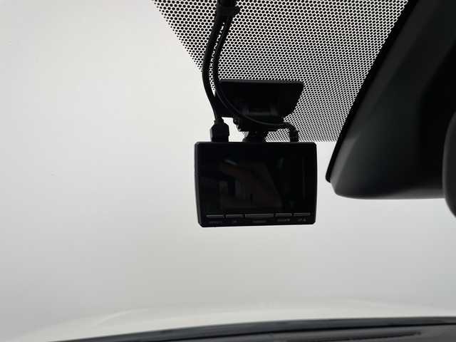 トヨタ ヴォクシー ZS 煌Ⅱ 愛知県 2020(令2)年 5.8万km ホワイトパールクリスタルシャイン トヨタセーフティセンス/ALPINE11型ナビ/両側パワースライドドア/クルーズコントロール/バックカメラ/コーナーセンサー/純正アルミホイール/LEDヘッドライト/リアオートエアコン/オートライト/ドライブレコーダー/ETC/衝突軽減システム/フルセグ/CD DVD/Bluetooth/ステアリングスイッチ/スマートキー/プッシュスタート