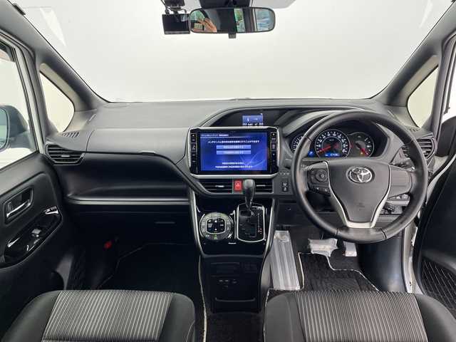 トヨタ ヴォクシー ZS 煌Ⅱ 愛知県 2020(令2)年 5.8万km ホワイトパールクリスタルシャイン トヨタセーフティセンス/ALPINE11型ナビ/両側パワースライドドア/クルーズコントロール/バックカメラ/コーナーセンサー/純正アルミホイール/LEDヘッドライト/リアオートエアコン/オートライト/ドライブレコーダー/ETC/衝突軽減システム/フルセグ/CD DVD/Bluetooth/ステアリングスイッチ/スマートキー/プッシュスタート