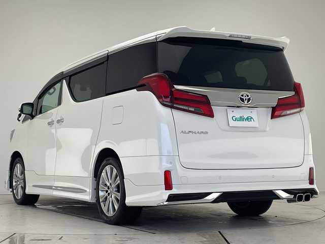 トヨタ アルファード S タイプゴールド 愛知県 2021(令3)年 4.3万km ホワイトパールクリスタルシャイン トヨタセーフティセンス/純正9型ディスプレイオーディオナビ/フリップダウンモニター/三眼LEDヘッドライト/レーダークルーズコントロール/バックカメラ/電動リアゲート/コーナーセンサー/純正アルミホイール/リアオートエアコン/オートマチックハイビーム/ドライブレコーダー/ETC/衝突軽減システム/Bluetooth/ステアリングスイッチ/スマートキー/プッシュスタート