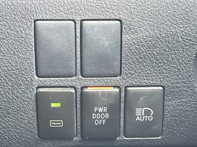 トヨタ アルファード S タイプゴールド 愛知県 2021(令3)年 4.3万km ホワイトパールクリスタルシャイン トヨタセーフティセンス/純正9型ディスプレイオーディオナビ/フリップダウンモニター/三眼LEDヘッドライト/レーダークルーズコントロール/バックカメラ/電動リアゲート/コーナーセンサー/純正アルミホイール/リアオートエアコン/オートマチックハイビーム/ドライブレコーダー/ETC/衝突軽減システム/Bluetooth/ステアリングスイッチ/スマートキー/プッシュスタート