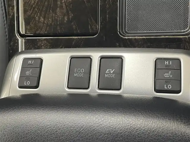 トヨタ ヴェルファイア ハイブリット ZR Gエディション 道央・札幌 2012(平24)年 4万km ブラック ・4WD/・寒冷地仕様/・純正ナビ/フルセグTV/DVD/CD/MSV/BT/・パノラミックビューモニター/・リヤフリップダウンモニター/・プレミアムサウンドシステム/・サンルーフ/・パワーバックドア/・クルーズコントロール/・両側パワースライドドア/・AC100V100W電源/・パーキングセンサー/・AFS/・ワイパーデアイサー/・ビルトインETC/・レザーシート/・前席パワーシート/・前席シートヒーター/・モデリスタマフラー/・HID/・フロントフォグ/・プッシュスタート/・スマートキー/・ドアバイザー/・電格ミラー