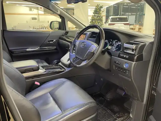 トヨタ ヴェルファイア ハイブリット ZR Gエディション 道央・札幌 2012(平24)年 4万km ブラック ・4WD/・寒冷地仕様/・純正ナビ/フルセグTV/DVD/CD/MSV/BT/・パノラミックビューモニター/・リヤフリップダウンモニター/・プレミアムサウンドシステム/・サンルーフ/・パワーバックドア/・クルーズコントロール/・両側パワースライドドア/・AC100V100W電源/・パーキングセンサー/・AFS/・ワイパーデアイサー/・ビルトインETC/・レザーシート/・前席パワーシート/・前席シートヒーター/・モデリスタマフラー/・HID/・フロントフォグ/・プッシュスタート/・スマートキー/・ドアバイザー/・電格ミラー