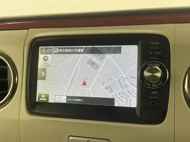 スズキ ラパン ショコラ X 埼玉県 2013(平25)年 4.4万km カシスピンクパールメタリック 純正ナビ/ ワンセグTV　Bluetooth iPod/バックカメラ/レザーシート/オートライト/ETC/プッシュスタート/スマートキー/純正フロアマット/電動格納ミラー/純正アルミホイール