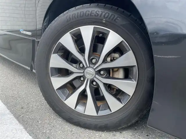 日産 セレナ ハイウェイスター Vセレクション 福岡県 2017(平29)年 4.6万km ダイヤモンドブラック 純正9型SDナビ(フルセグTV/CD/DVD/BT)アラウンドビューモニター後席フリップダウンモニターエマージェンシーブレーキコーナーセンサー両側パワスラパーキングアシストクルコンETCUSBポート純正LEDヘッドライト純正フロアマット純正アルミホイール16スマートキープッシュスタート