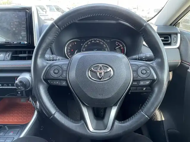 トヨタ ＲＡＶ４ アドベンチャー 宮崎県 2020(令2)年 6.5万km グレーメタリック 社外ナビ/・AM/FM/Bluetooth/HDMI/フルセグTV/バックカメラ/衝突軽減ブレーキ/コーナーセンサー/レーンキープアシスト/オートライト/オートマチックハイビーム/サンルーフ/シートヒーター/エアシート/追従型クルーズコントロール/４WD/ダウンヒルアシストコントロール/パワーウィンドウ/ハンドルヒーター/ETC