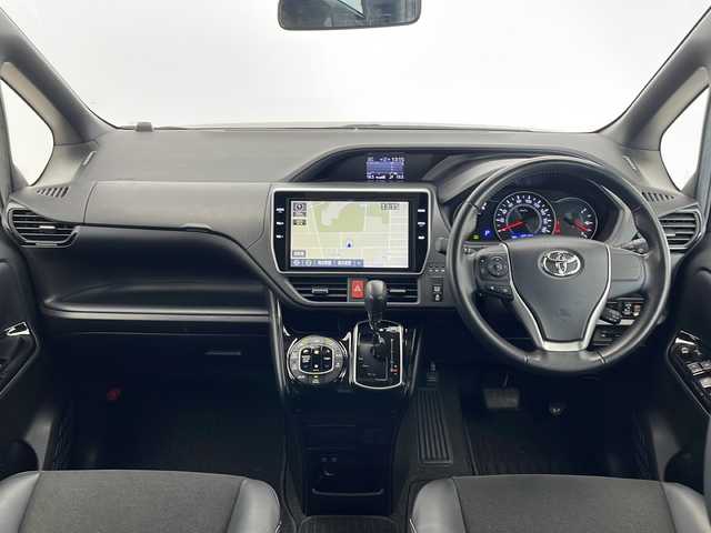 トヨタ ノア Si ダブルバイビー 愛知県 2018(平30)年 4.8万km ブラック 衝突被害軽減ブレーキ/純正10.4インチSDナビ（あり）/フリップダウンモニター/両側パワースライドドア/クルーズコントロール/フルセグTV/CD DVD/Bluetooth/バックカメラ/純正アルミホイール/LEDヘッドライト/リアオートエアコン/オートマチックハイビーム/ETC2.0/ステアリングスイッチ/スマートキー/プッシュスタート