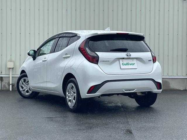 トヨタ アクア X 山形県 2023(令5)年 1.9万km プラチナホワイトパールマイカ ワンオーナー/セーフティセンス/純正ディスプレイオーディオ/　【USB BT Miracast】/バックカメラ/ステアリングスイッチ/レーダークルーズコントロール/ミラーヒーター/ヘッドライトレベライザー/LEDライト/純正フロアマット/スペアキーあり