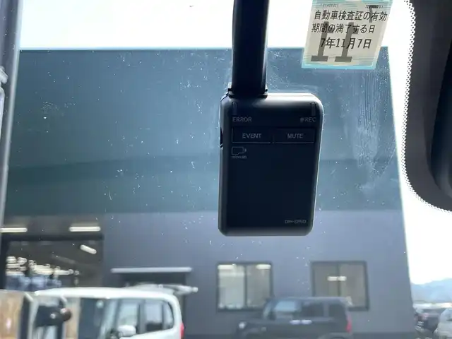 ホンダ ステップワゴン スパーダ eHEV プレミアムライン 滋賀県 2022(令4)年 4.4万km トワイライトミストブラックパール 純正11.4型ナビ/（CD/DVD/SD/Bluetooth/USB/HDMI/フルセグTV）/マルチビューモニター/純正15.6型フリップダウンモニター/前後ドライブレコーダー/ビルトインETC/両側電動スライドドア/パワーバックドア/電動パーキングブレーキ/オートホールドブレーキ/路外逸脱抑制機能/ブラインドスポットインフォメーション/踏み間違い衝突軽減システム/パーキングセンサー警報/衝突軽減ブレーキ/レーンキープアシストシステム/標識認識機能/革巻きステアリング/アダプティブクルーズコントロール/ステアリングリモコン/パドルシフト/ハーフレザーシート/シートヒーター/LEDヘッドライト/フォグランプ/オートヘッドライト/純正アルミホイール/純正フロアマット/USB充電/オートリトラーミラー/カーテンエアバッグ/リアロールサンシェイド
