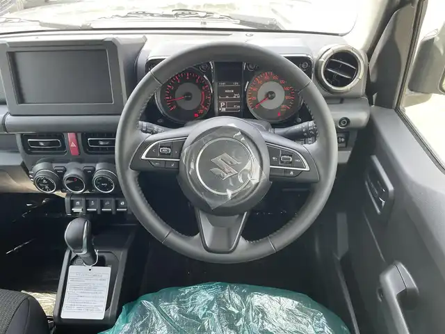 スズキ ジムニー ノマド FC 岩手県 2025(令7)年 0.1万km未満 ジャングルグリーン ・ワンオーナー/・4WD/・デュアルカメラブレーキサポート/・アダプティブクルーズコントロール/・車線逸脱警報/・パーキングセンサー/・アイドリングストップ/・前席シートヒーター/・横滑り防止/・LEDヘッドライト/・フロントフォグ/・リヤフォグ/・プッシュスタート/・スマートキー