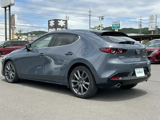 マツダ マツダ３ファストバック XD バーガンディセレクション 岡山県 2020(令2)年 9.9万km ポリメタルグレーM 純正ナビ　/ＢＳＭ　/ＳＢＳ　/バックカメラ　/シートヒーター　/衝突被害軽減システム　/横滑り防止装置　/カーテンエアバック　/オートライト　/パワーシート　/ＥＴＣ　/ＵＳＢ入力端子　/Ｂｌｕｅｔｏｏｔｈ　/ＬＥＤライト