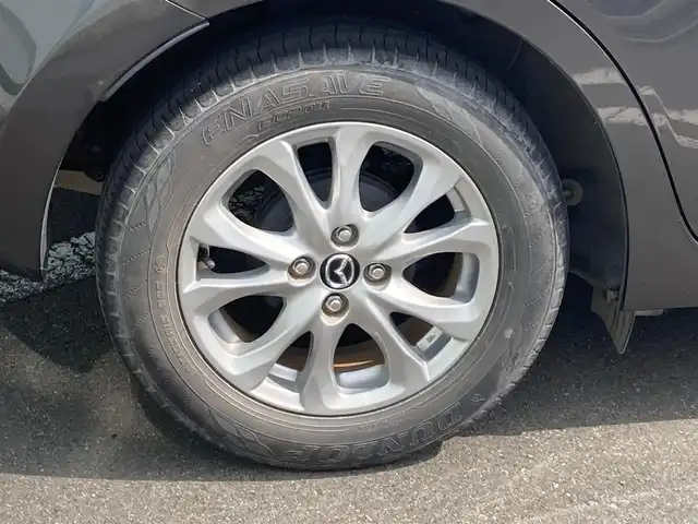 マツダ デミオ 13S 静岡県 2016(平28)年 5.6万km マシーングレープレミアムM エンジンスタートストップ/パワーステアリング/パワーウィンドウ/アイドリングストップ/スマートキー/オートエアコン/ETC/USB入力端子/バックカメラ/純正ナビ（CD.DVD.BT.ワンセグ）/純正フロアマット/純正アルミホイール/D席N席シートヒーター/ABS/横滑り防止装置/オートライト/LEDライト/W+サイドエアバック/衝突軽減システム