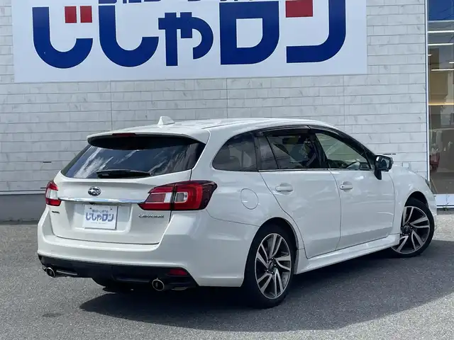 スバル レヴォーグ 1．6GT－S アイサイト 佐賀県 2014(平26)年 11.6万km クリスタルホワイトP （株)IDOMが運営する【じしゃロン佐賀店】の自社ローン専用車両になります。/こちらは現金またはオートローンご利用時の価格です。自社ローンご希望の方は別途その旨お申付け下さい/・アイサイトVer3/（カラー認識/アクティブレーンキープ/ツーリングアシスト）/・純正18インチアルミホイール（ガンメタ/切削光輝）/・ヘッドランプベゼル/・ホークアイヘッドランプ/・Dシェイプステアリングホイール/（ハンドルがD字型）/・メッキパーツ