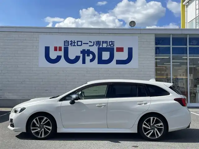 スバル レヴォーグ 1．6GT－S アイサイト 佐賀県 2014(平26)年 11.6万km クリスタルホワイトP （株)IDOMが運営する【じしゃロン佐賀店】の自社ローン専用車両になります。/こちらは現金またはオートローンご利用時の価格です。自社ローンご希望の方は別途その旨お申付け下さい/・アイサイトVer3/（カラー認識/アクティブレーンキープ/ツーリングアシスト）/・純正18インチアルミホイール（ガンメタ/切削光輝）/・ヘッドランプベゼル/・ホークアイヘッドランプ/・Dシェイプステアリングホイール/（ハンドルがD字型）/・メッキパーツ
