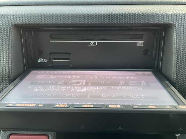 スズキ アルト ワークス 愛知県 2016(平28)年 4.1万km スチールシルバーM 純正ナビ(CN-E202Z)/・CD/・AM/FM/・ワンセグテレビ/衝突軽減ブレーキ/ETC/プッシュスタート/スマートキー/純正15インチアルミホイール/RECAROシート/キセノンヘッドライト/オートライト/ドアバイザー/純正フロアマット