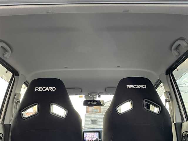 スズキ アルト ワークス 愛知県 2016(平28)年 4.1万km スチールシルバーM 純正ナビ(CN-E202Z)/・CD/・AM/FM/・ワンセグテレビ/衝突軽減ブレーキ/ETC/プッシュスタート/スマートキー/純正15インチアルミホイール/RECAROシート/キセノンヘッドライト/オートライト/ドアバイザー/純正フロアマット