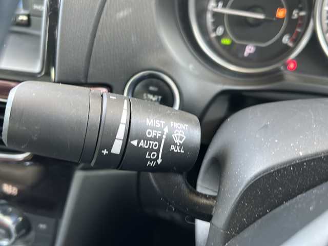 マツダ アテンザ セダン XD Lパッケージ 東京都 2013(平25)年 5.8万km スノーフレイクホワイトパールマイカ 純正ナビ【Bluetooth接続可、USB、CD、DVD、フルセグTV、iPod、AUX、HDMI】/BOSEスピーカー/レーダークルーズコントロール/バックカメラ/RVM（リアビークルモニタリングシステム）/AFS/i-stop/コーナーセンサー/衝突被害軽減システム/横滑り防止装置/純正フロアマット/純正アルミホイール/レザーシート/シートヒーター/パワーシート/パドルシフト/MTモード付AT/オートライト/盗難防止装置/ETC/ABS/WAC/Wサイドエアバッグ/ターボ/スマートキー/スペアキー1本