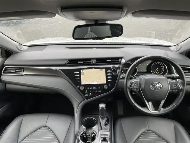 トヨタ カムリ WS 道央・札幌 2020(令2)年 8.8万km プラチナホワイトパールマイカ ４WD/寒冷地仕様/JBLプレミアムサウンドシステム/純正メーカーナビ/AM/FM/BT/フルセグ/トヨタセーフティセンス/プリクラッシュセーフティ/横滑り防止装置/レーダークルーズコントロール/レーンキープアシスト/クリアランスソナー/バックカメラ/ビルトインETC2.0/自動防眩ミラー/EVMODE/ECOMODE/NORMALMODE/SPORTMODE/D席パワーシート/ハーフレザーシート/革巻きステアリング/ステアリングリモコン/パドルシフト/電動パーキング/ブレーキホールド/MTモード付AT/プッシュスタート/スマートキー/LEDヘッドライト/オートライト/オートハイビーム/電動格納ミラー/ヒーテッドドアミラー/ウィンカーミラー/純正フロアマット/ドアバイザー/スペアキー/純正エンジンスターター