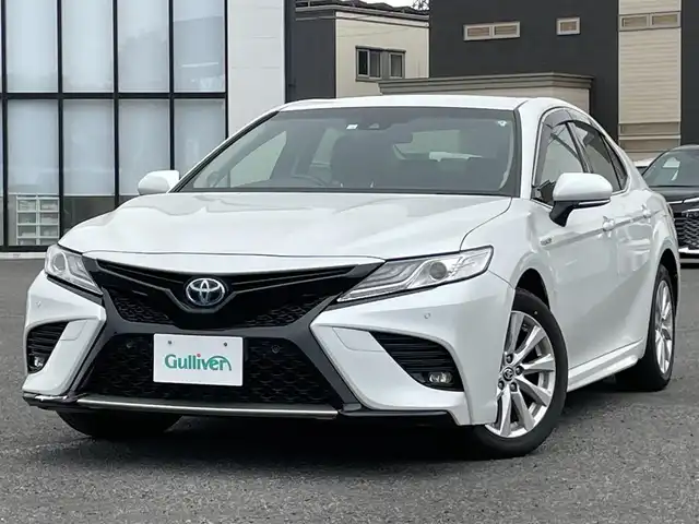 トヨタ カムリ WS 道央・札幌 2020(令2)年 8.8万km プラチナホワイトパールマイカ ４WD/寒冷地仕様/JBLプレミアムサウンドシステム/純正メーカーナビ/AM/FM/BT/フルセグ/トヨタセーフティセンス/プリクラッシュセーフティ/横滑り防止装置/レーダークルーズコントロール/レーンキープアシスト/クリアランスソナー/バックカメラ/ビルトインETC2.0/自動防眩ミラー/EVMODE/ECOMODE/NORMALMODE/SPORTMODE/D席パワーシート/ハーフレザーシート/革巻きステアリング/ステアリングリモコン/パドルシフト/電動パーキング/ブレーキホールド/MTモード付AT/プッシュスタート/スマートキー/LEDヘッドライト/オートライト/オートハイビーム/電動格納ミラー/ヒーテッドドアミラー/ウィンカーミラー/純正フロアマット/ドアバイザー/スペアキー/純正エンジンスターター