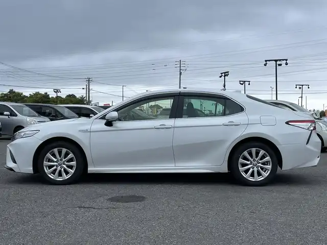 トヨタ カムリ WS 道央・札幌 2020(令2)年 8.8万km プラチナホワイトパールマイカ ４WD/寒冷地仕様/JBLプレミアムサウンドシステム/純正メーカーナビ/AM/FM/BT/フルセグ/トヨタセーフティセンス/プリクラッシュセーフティ/横滑り防止装置/レーダークルーズコントロール/レーンキープアシスト/クリアランスソナー/バックカメラ/ビルトインETC2.0/自動防眩ミラー/EVMODE/ECOMODE/NORMALMODE/SPORTMODE/D席パワーシート/ハーフレザーシート/革巻きステアリング/ステアリングリモコン/パドルシフト/電動パーキング/ブレーキホールド/MTモード付AT/プッシュスタート/スマートキー/LEDヘッドライト/オートライト/オートハイビーム/電動格納ミラー/ヒーテッドドアミラー/ウィンカーミラー/純正フロアマット/ドアバイザー/スペアキー/純正エンジンスターター