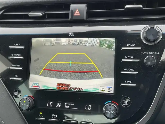 トヨタ カムリ WS 道央・札幌 2020(令2)年 8.8万km プラチナホワイトパールマイカ ４WD/寒冷地仕様/JBLプレミアムサウンドシステム/純正メーカーナビ/AM/FM/BT/フルセグ/トヨタセーフティセンス/プリクラッシュセーフティ/横滑り防止装置/レーダークルーズコントロール/レーンキープアシスト/クリアランスソナー/バックカメラ/ビルトインETC2.0/自動防眩ミラー/EVMODE/ECOMODE/NORMALMODE/SPORTMODE/D席パワーシート/ハーフレザーシート/革巻きステアリング/ステアリングリモコン/パドルシフト/電動パーキング/ブレーキホールド/MTモード付AT/プッシュスタート/スマートキー/LEDヘッドライト/オートライト/オートハイビーム/電動格納ミラー/ヒーテッドドアミラー/ウィンカーミラー/純正フロアマット/ドアバイザー/スペアキー/純正エンジンスターター