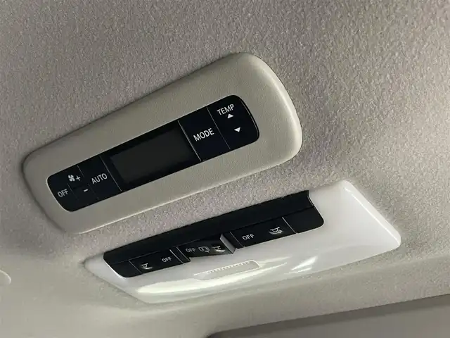 日産 セレナ e－パワー ハイウェイスター V 埼玉県 2019(令1)年 3.1万km ブリリアントホワイトパール 2トーン 禁煙車　純正１０インチナビ　１１インチ後席モニター　両側電動スライドドア　全方位カメラ　ＥＴＣ　前後ドライブレコーダー　クルーズコントロール　フルセグＴＶ　ＬＥＤヘッドライト　ＢＳＭ　衝突被害軽減