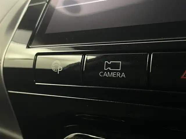 日産 セレナ e－パワー ハイウェイスター V 埼玉県 2019(令1)年 3.1万km ブリリアントホワイトパール 2トーン 禁煙車　純正１０インチナビ　１１インチ後席モニター　両側電動スライドドア　全方位カメラ　ＥＴＣ　前後ドライブレコーダー　クルーズコントロール　フルセグＴＶ　ＬＥＤヘッドライト　ＢＳＭ　衝突被害軽減