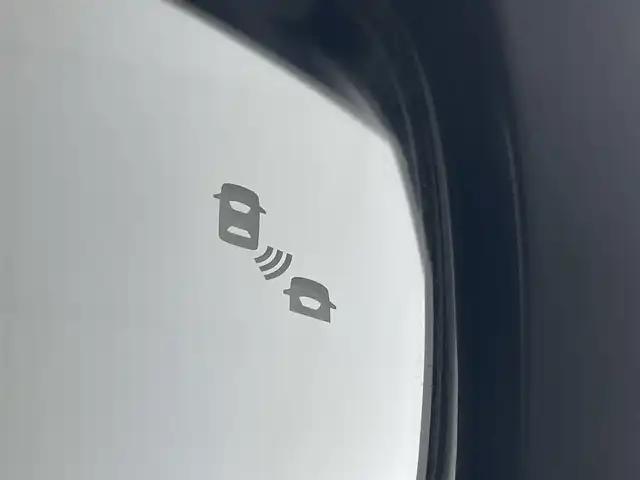 日産 セレナ e－パワー ハイウェイスター V 埼玉県 2019(令1)年 3.1万km ブリリアントホワイトパール 2トーン 禁煙車　純正１０インチナビ　１１インチ後席モニター　両側電動スライドドア　全方位カメラ　ＥＴＣ　前後ドライブレコーダー　クルーズコントロール　フルセグＴＶ　ＬＥＤヘッドライト　ＢＳＭ　衝突被害軽減