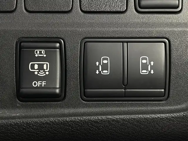 日産 セレナ e－パワー ハイウェイスター V 埼玉県 2019(令1)年 3.1万km ブリリアントホワイトパール 2トーン 禁煙車　純正１０インチナビ　１１インチ後席モニター　両側電動スライドドア　全方位カメラ　ＥＴＣ　前後ドライブレコーダー　クルーズコントロール　フルセグＴＶ　ＬＥＤヘッドライト　ＢＳＭ　衝突被害軽減