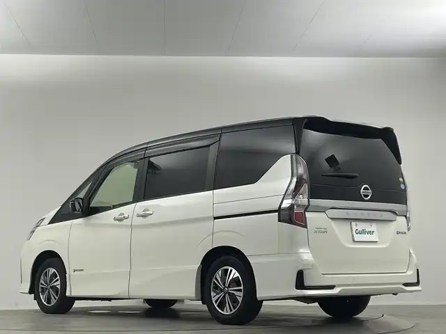 日産 セレナ e－パワー ハイウェイスター V 埼玉県 2019(令1)年 3.1万km ブリリアントホワイトパール 2トーン 禁煙車　純正１０インチナビ　１１インチ後席モニター　両側電動スライドドア　全方位カメラ　ＥＴＣ　前後ドライブレコーダー　クルーズコントロール　フルセグＴＶ　ＬＥＤヘッドライト　ＢＳＭ　衝突被害軽減
