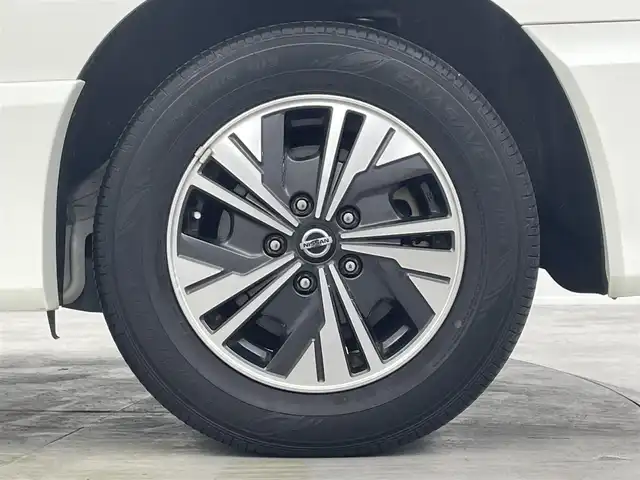 日産 セレナ e－パワー ハイウェイスター V 埼玉県 2019(令1)年 3.1万km ブリリアントホワイトパール 2トーン 禁煙車　純正１０インチナビ　１１インチ後席モニター　両側電動スライドドア　全方位カメラ　ＥＴＣ　前後ドライブレコーダー　クルーズコントロール　フルセグＴＶ　ＬＥＤヘッドライト　ＢＳＭ　衝突被害軽減