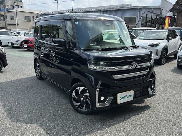 スズキ スペーシア カスタム HYBRID XS ターボ 埼玉県 2025(令7)年 0.6万km 黒 ワンオーナー/運転席エアバッグ	/助手席エアバッグ	/サイドエアバッグ	/ABS(アンチロックブレーキ)/前席シートベルトプリテンショナー	/前席シートベルトフォースリミッター/後席３点式シートベルト/サイドインパクトバー/ブレーキアシスト/衝突安全ボディー/EBD（電子制動力配分装置）	/盗難防止システム	/その他安全装備	ESP/エアコン	フルオート/パワーウィンドウ	/集中ドアロック	/ステアリングチルト機構/クルーズコントロール/本革巻きステアリング/アルミホイール	15インチ標準/分割可倒式リアシート	分割式/UVカットガラス	/プライバシーガラス	/エアコン	フルオート/パワーウィンドウ	/集中ドアロック