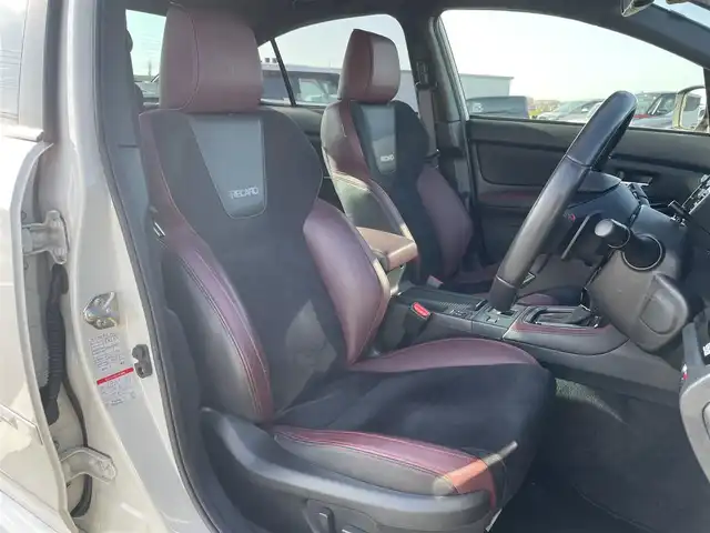 スバル ＷＲＸ Ｓ４ STIスポーツアイサイト 鳥取県 2018(平30)年 7.7万km パール ４ＷＤ・ターボ/純正８型ナビ／ＤＶＤ／ＣＤ／ＢＴ/フロント／サイド／バックカメラ/ビルトインＥＴＣ/エアロパーツ/（フロント/サイド/リヤスポイラー）/トランクスポイラー/ビルシュタインサスペンション/レカロハーフレザーシート/アイサイト/レーダークルーズコントロール/前席パワーシート/シートヒーター/LEDヘットライト/純正18インチアルミホイール/（STIスポーツR用アルミホイール）/オートライト/パドルシフト/プッシュエンジンスタート/電動パーキングブレーキ